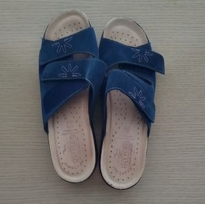 Floral blue Velcro sandals